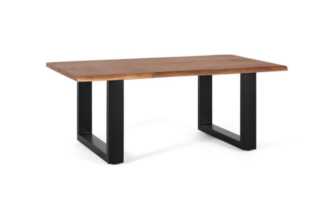 Esta mesa fusiona la calidez natural con la modernidad industrial.